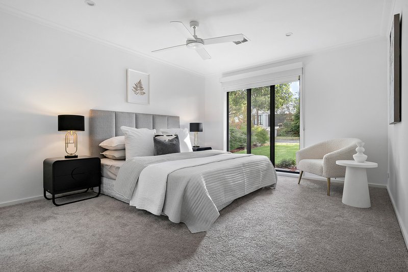 Photo - 14 Cowrie Street, Glen Waverley VIC 3150 - Image 9