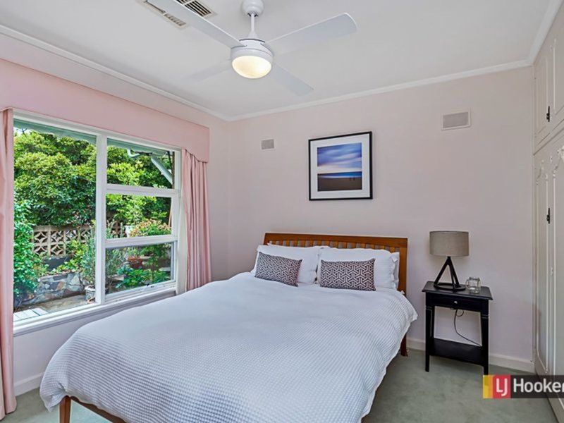 Photo - 14 Crompton Drive, Wattle Park SA 5066 - Image 6