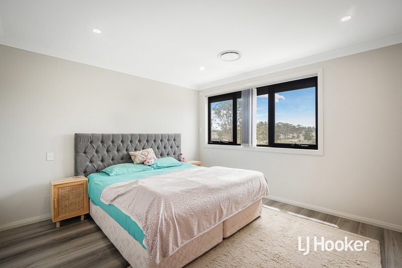 Photo - 14 Cruikshank Crescent, Riverstone NSW 2765 - Image 5