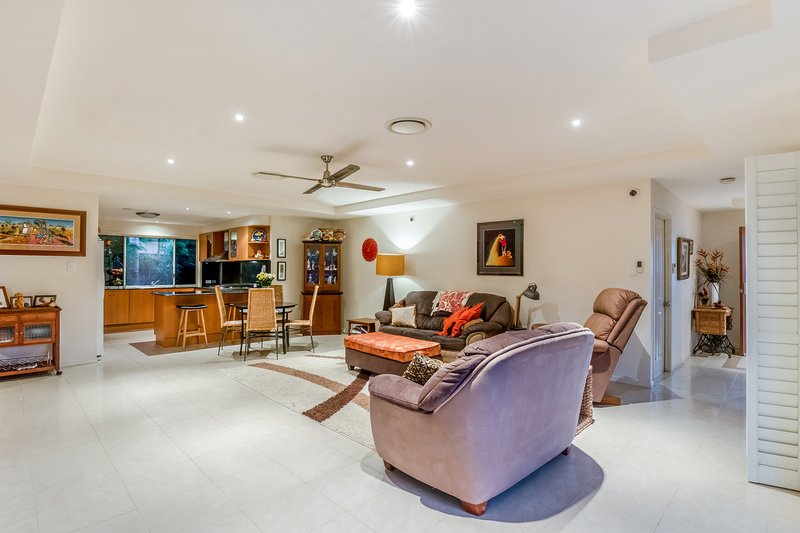 Photo - 14 Crusade Court, Coomera Waters QLD 4209 - Image 5