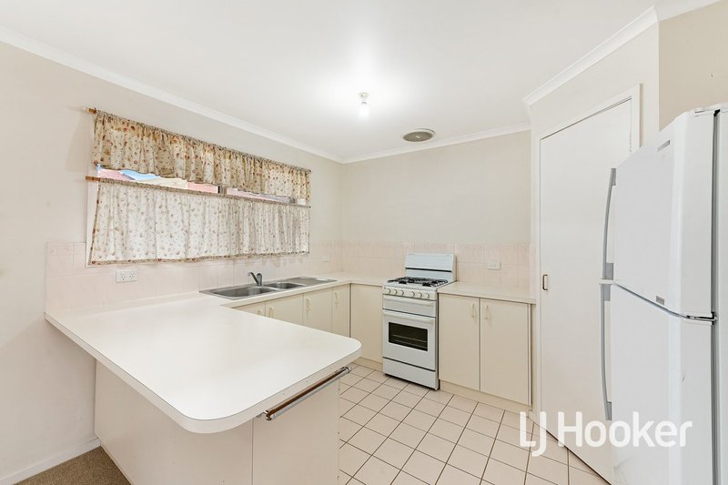 Photo - 14 Cumberland Chase, Hampton Park VIC 3976 - Image 2