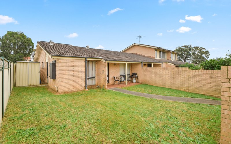 Photo - 1/4 Cumberland Road, Ingleburn NSW 2565 - Image 3