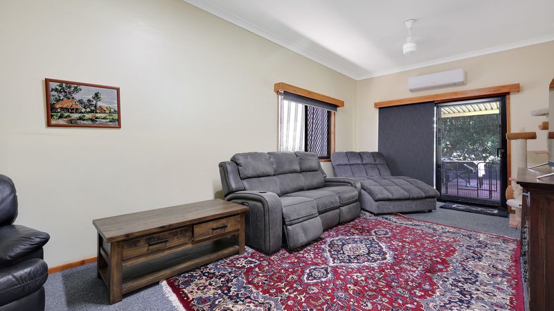 Photo - 14 Cumming Street, North Toowoomba QLD 4350 - Image 4