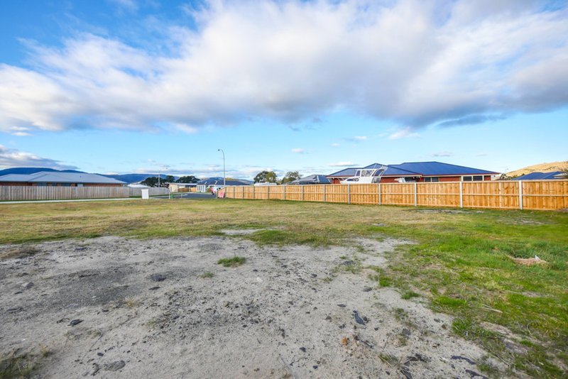 Photo - 14 Curtain Court, Brighton TAS 7030 - Image 3