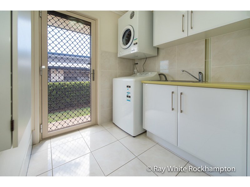 Photo - 14 Cycad Court, Norman Gardens QLD 4701 - Image 22