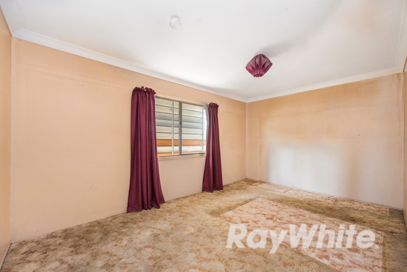 Photo - 14 Cypress Street, Woodridge QLD 4114 - Image 6