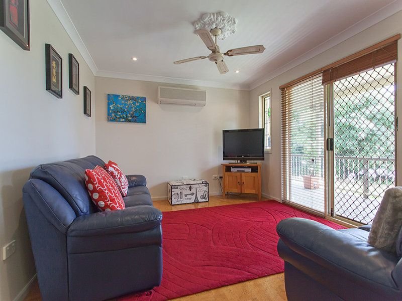 Photo - 14 Dahlia Court, Middle Ridge QLD 4350 - Image 5