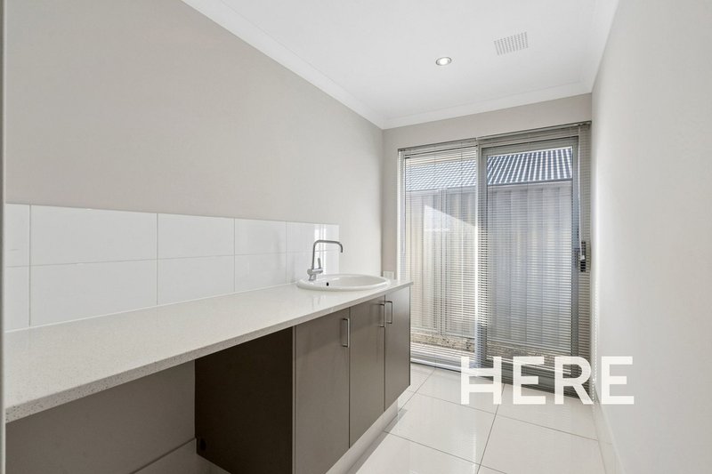 Photo - 14 Daimpre Way, Byford WA 6122 - Image 11