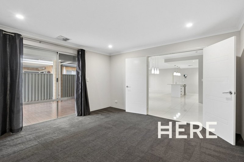 Photo - 14 Daimpre Way, Byford WA 6122 - Image 16