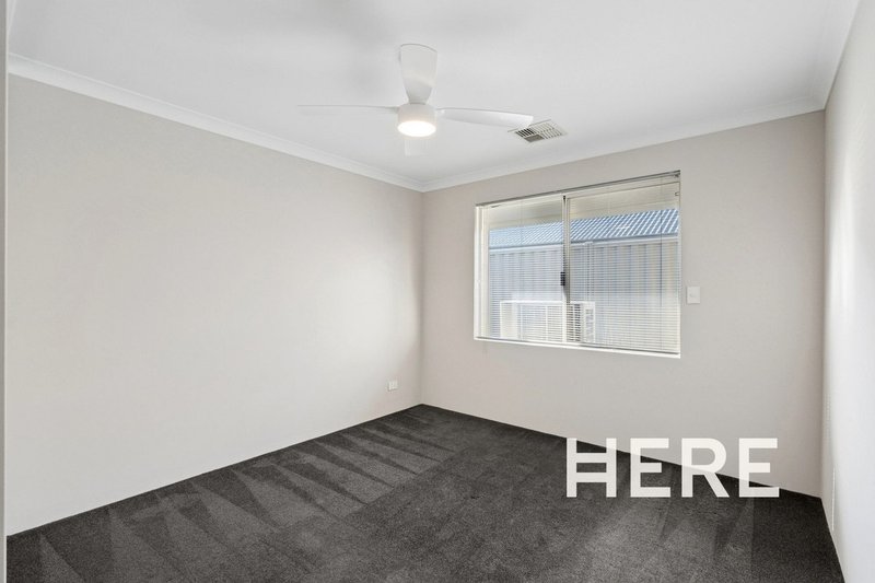 Photo - 14 Daimpre Way, Byford WA 6122 - Image 17