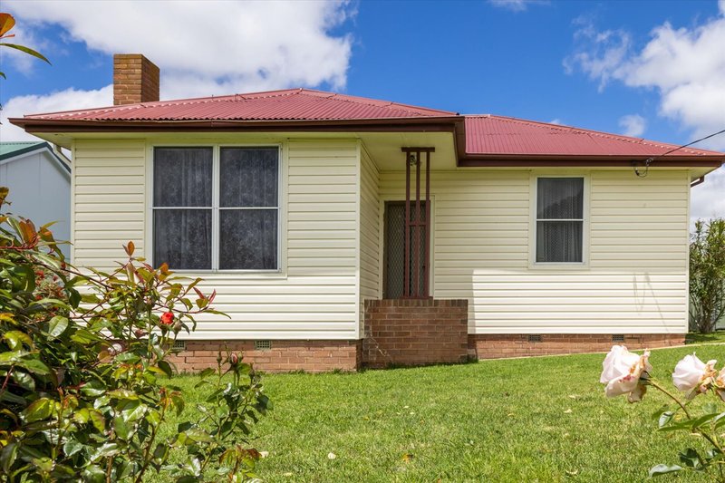 14 Darcy Crescent, Goulburn NSW 2580