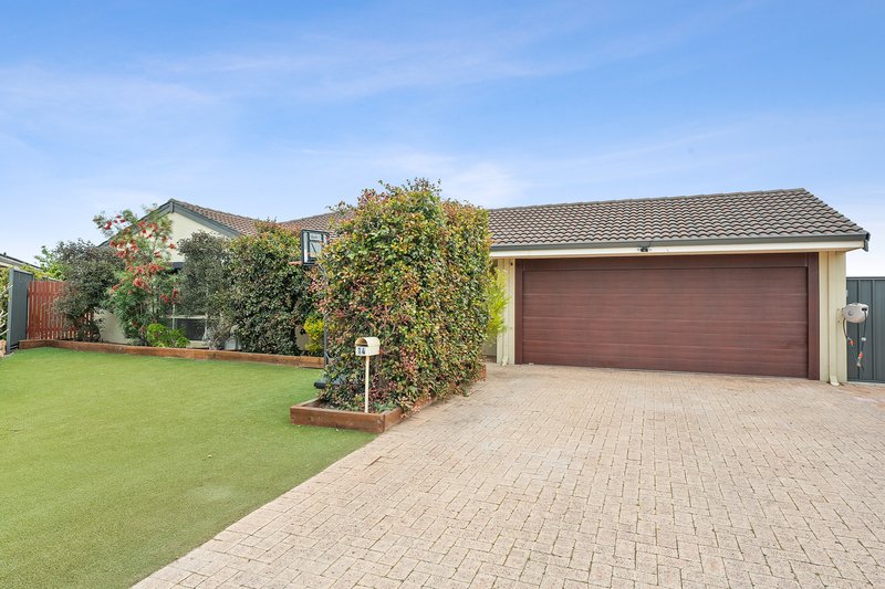 14 Darwin Place, Warnbro WA 6169