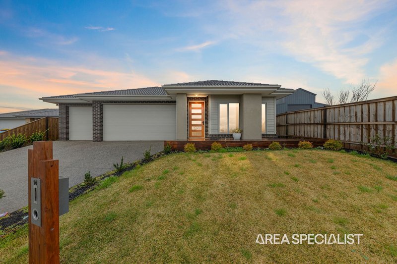 Photo - 14 Davallia Crescent, Drouin VIC 3818 - Image 2