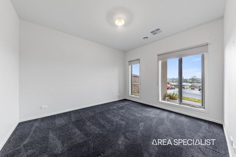 Photo - 14 Davallia Crescent, Drouin VIC 3818 - Image 7