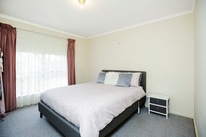 Photo - 1/4 Davoren Court, Victor Harbor SA 5211 - Image 8