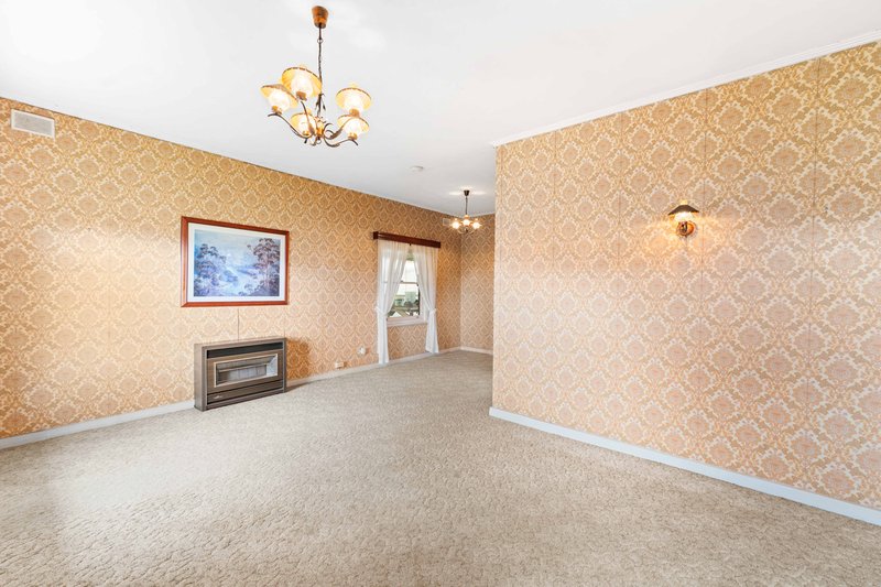 Photo - 14 Day Avenue, Rostrevor SA 5073 - Image 10