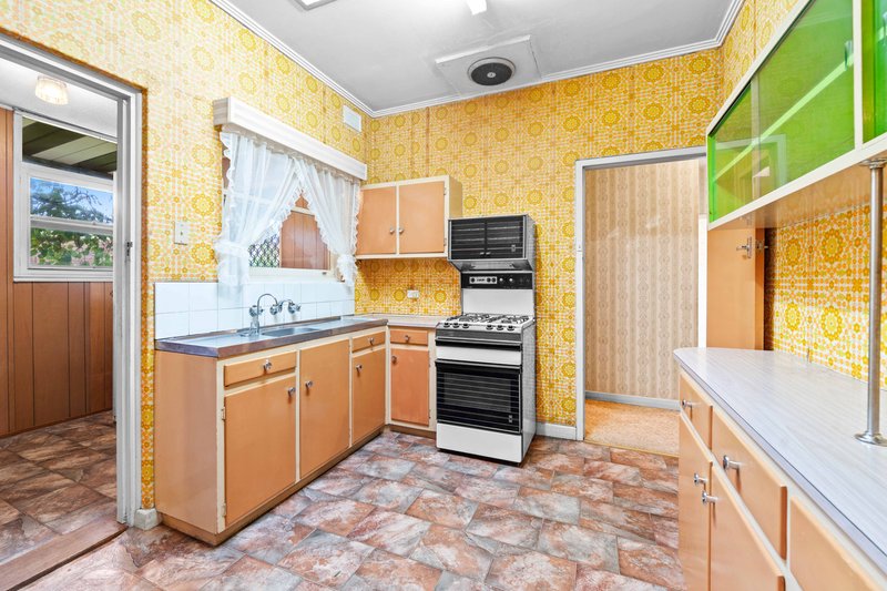 Photo - 14 Day Avenue, Rostrevor SA 5073 - Image 12
