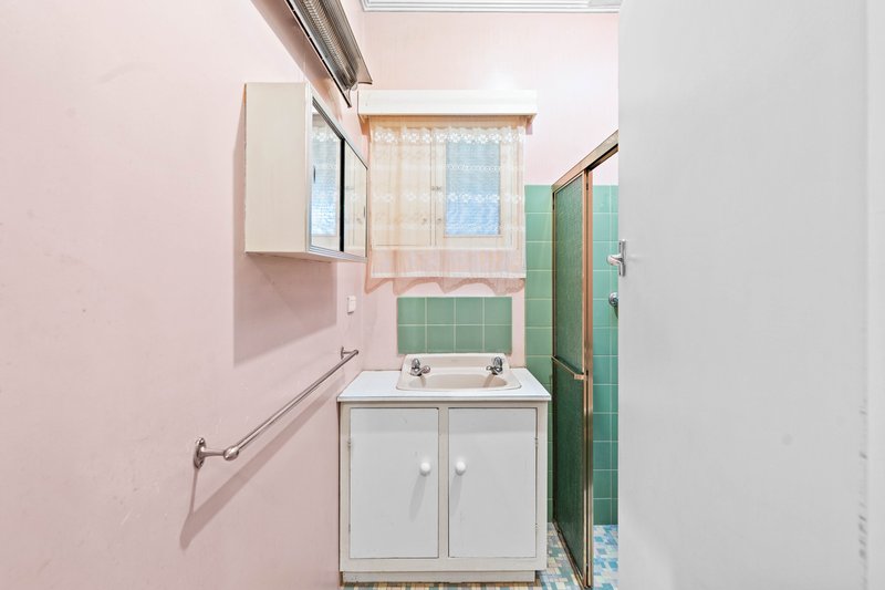 Photo - 14 Day Avenue, Rostrevor SA 5073 - Image 17