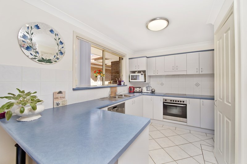 Photo - 14 Deakin Close, Port Macquarie NSW 2444 - Image 2