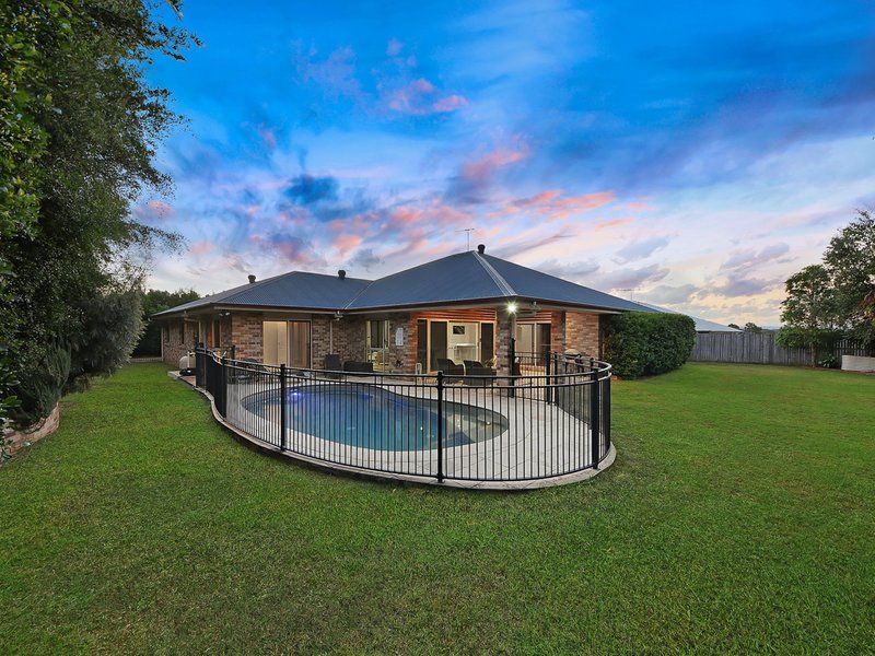 Photo - 14 Denis Street, Murrumba Downs QLD 4503 - Image 4