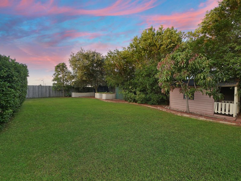 Photo - 14 Denis Street, Murrumba Downs QLD 4503 - Image 22