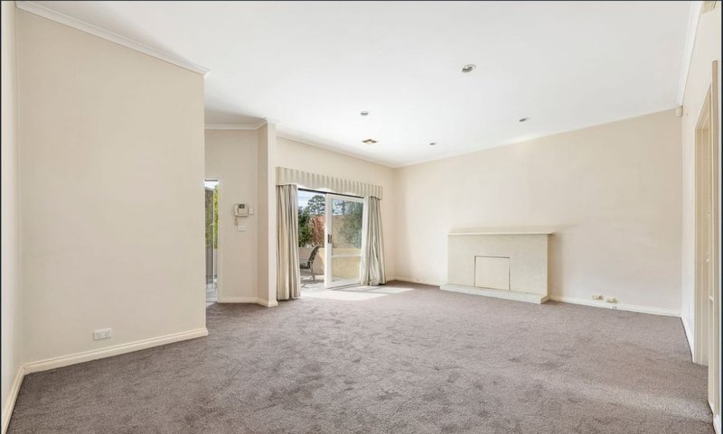 Photo - 1/4 Denton Street, Brighton East VIC 3187 - Image 3