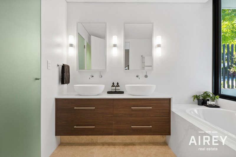 Photo - 14 Derby Street, Swanbourne WA 6010 - Image 6