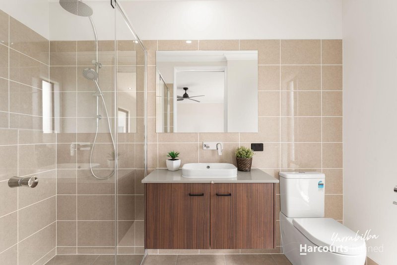 Photo - 14 Deshon Close, Yarrabilba QLD 4207 - Image 11