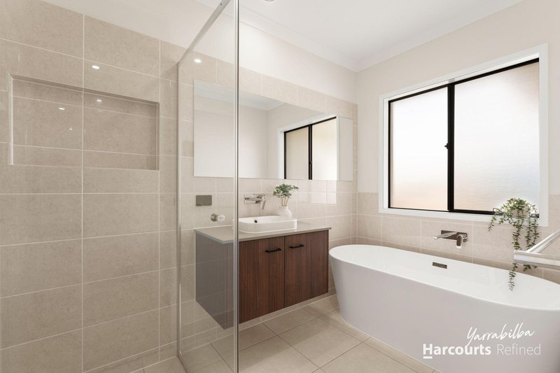 Photo - 14 Deshon Close, Yarrabilba QLD 4207 - Image 14