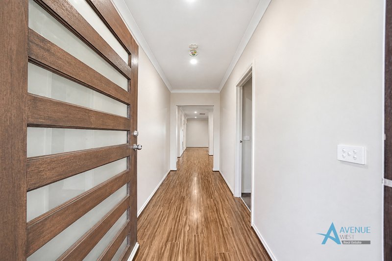 Photo - 14 Devine Lane, Aintree VIC 3336 - Image 2