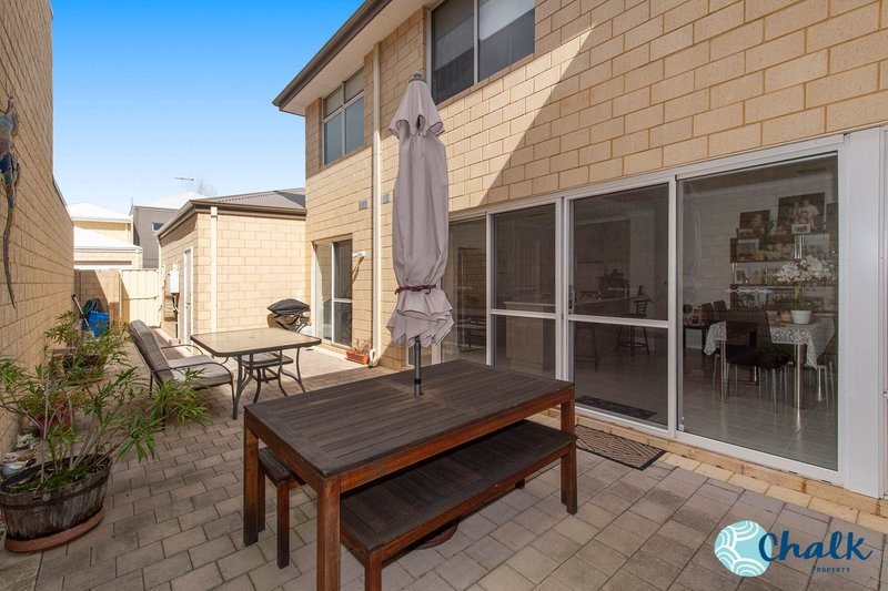 Photo - 14 Devonshire Turn, Rockingham WA 6168 - Image 9