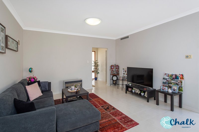 Photo - 14 Devonshire Turn, Rockingham WA 6168 - Image 14