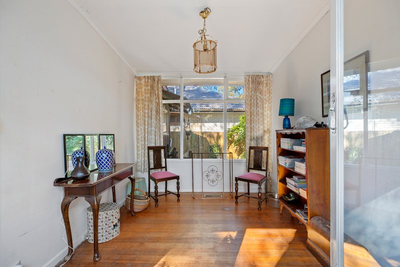 Photo - 14 Dickens Street, Blackburn VIC 3130 - Image 5