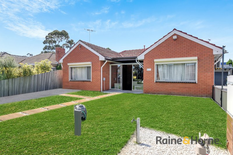 Photo - 1/4 Dickinson Street, Hadfield VIC 3046 - Image 1