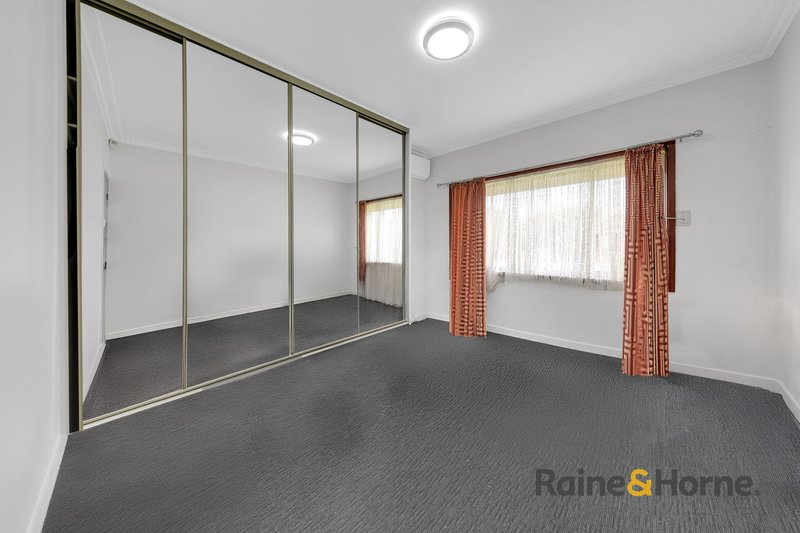 Photo - 1/4 Dickinson Street, Hadfield VIC 3046 - Image 4