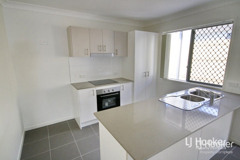 Photo - 1/4 Diltar Street, Loganlea QLD 4131 - Image 3