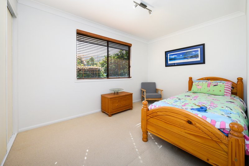 Photo - 14 Donegal Place, The Gap QLD 4061 - Image 10
