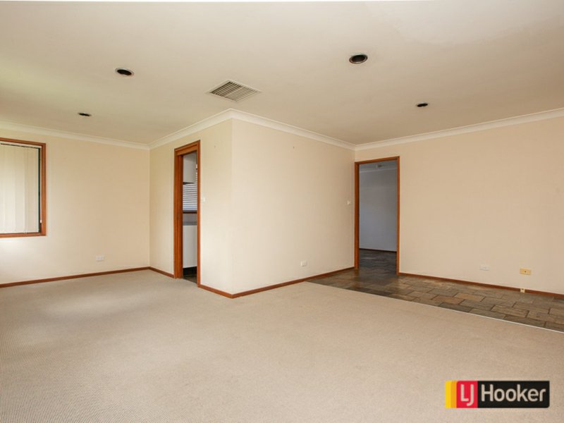 Photo - 14 Doonba Street, Hillvue NSW 2340 - Image 5