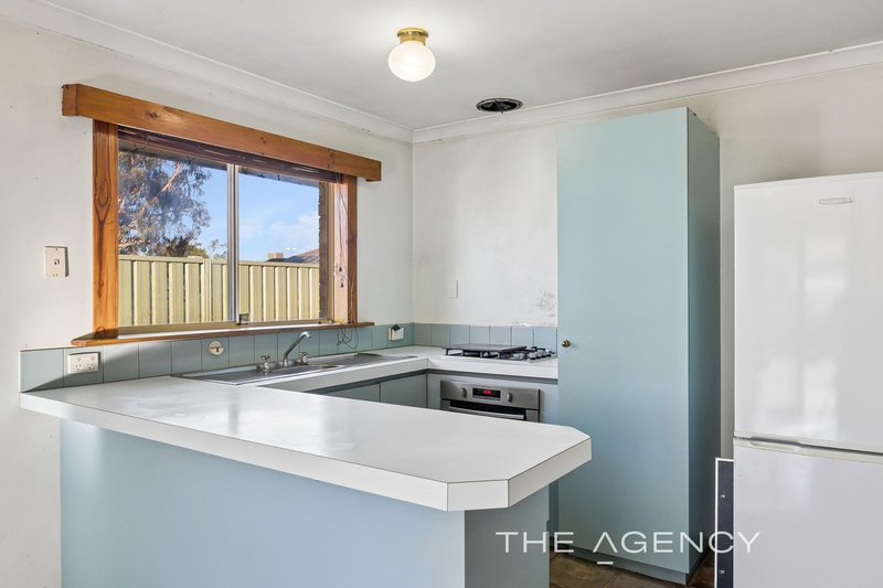 Photo - 14 Dora Street, Queens Park WA 6107 - Image 7