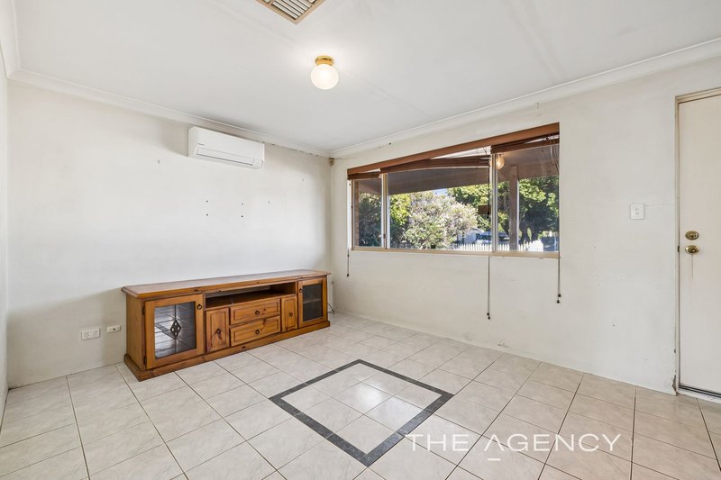 Photo - 14 Dora Street, Queens Park WA 6107 - Image 13