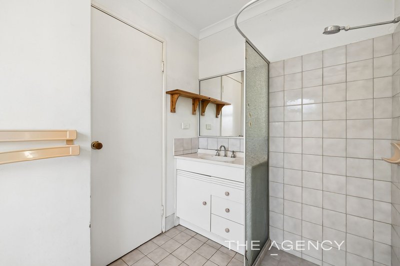 Photo - 14 Dora Street, Queens Park WA 6107 - Image 23