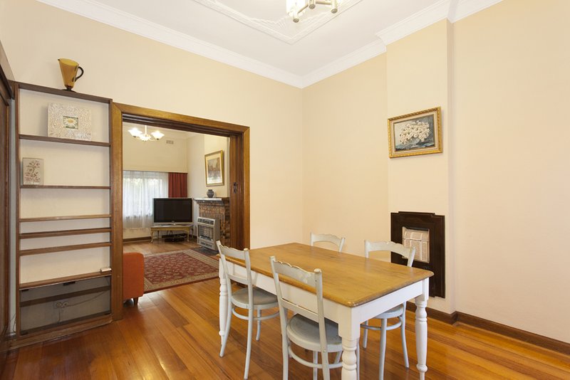 Photo - 14 Doris Street, Murrumbeena VIC 3163 - Image 4