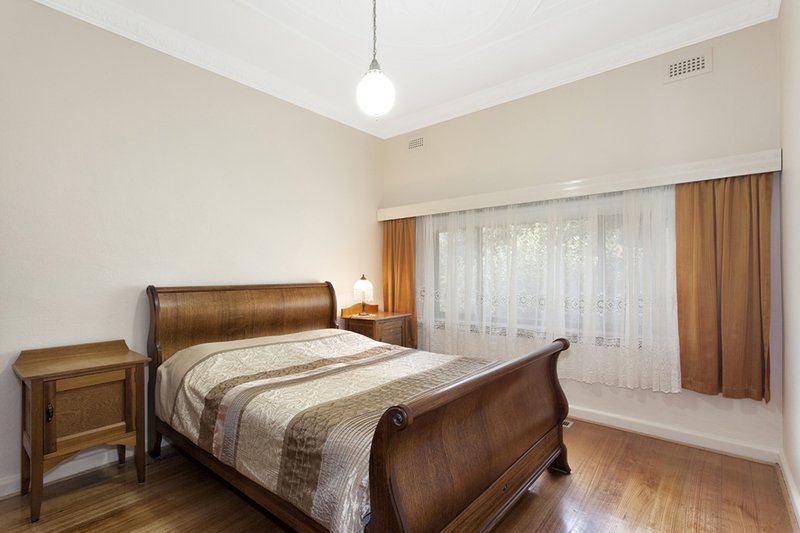 Photo - 14 Doris Street, Murrumbeena VIC 3163 - Image 5