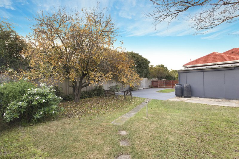 Photo - 14 Doris Street, Murrumbeena VIC 3163 - Image 7