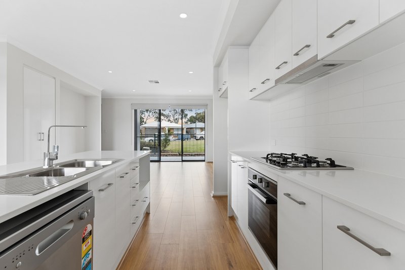 Photo - 14 Dorrien Lane, Mount Barker SA 5251 - Image 6