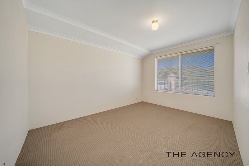 Photo - 14 Dorrigo Bend, Yanchep WA 6035 - Image 7