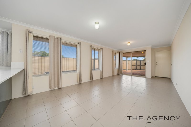 Photo - 14 Dorrigo Bend, Yanchep WA 6035 - Image 8
