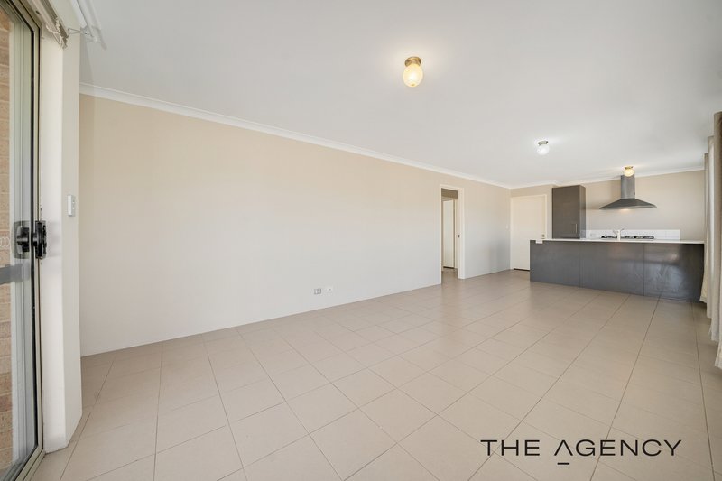 Photo - 14 Dorrigo Bend, Yanchep WA 6035 - Image 12