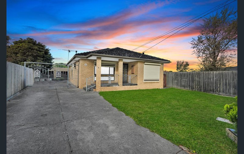 Photo - 14 Douglas Avenue, St Albans VIC 3021 - Image 2