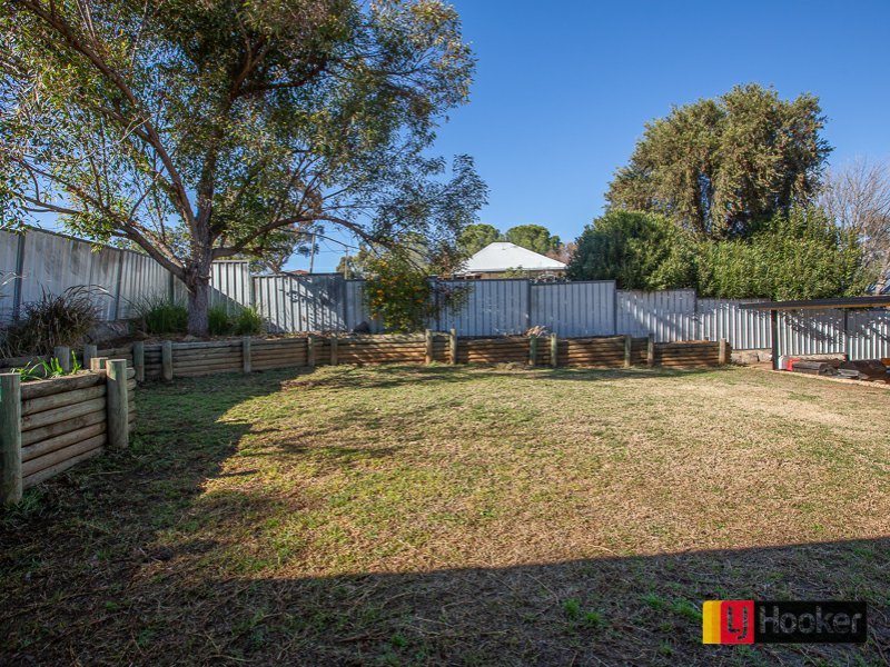 Photo - 14 Dowell Avenue, North Tamworth NSW 2340 - Image 13